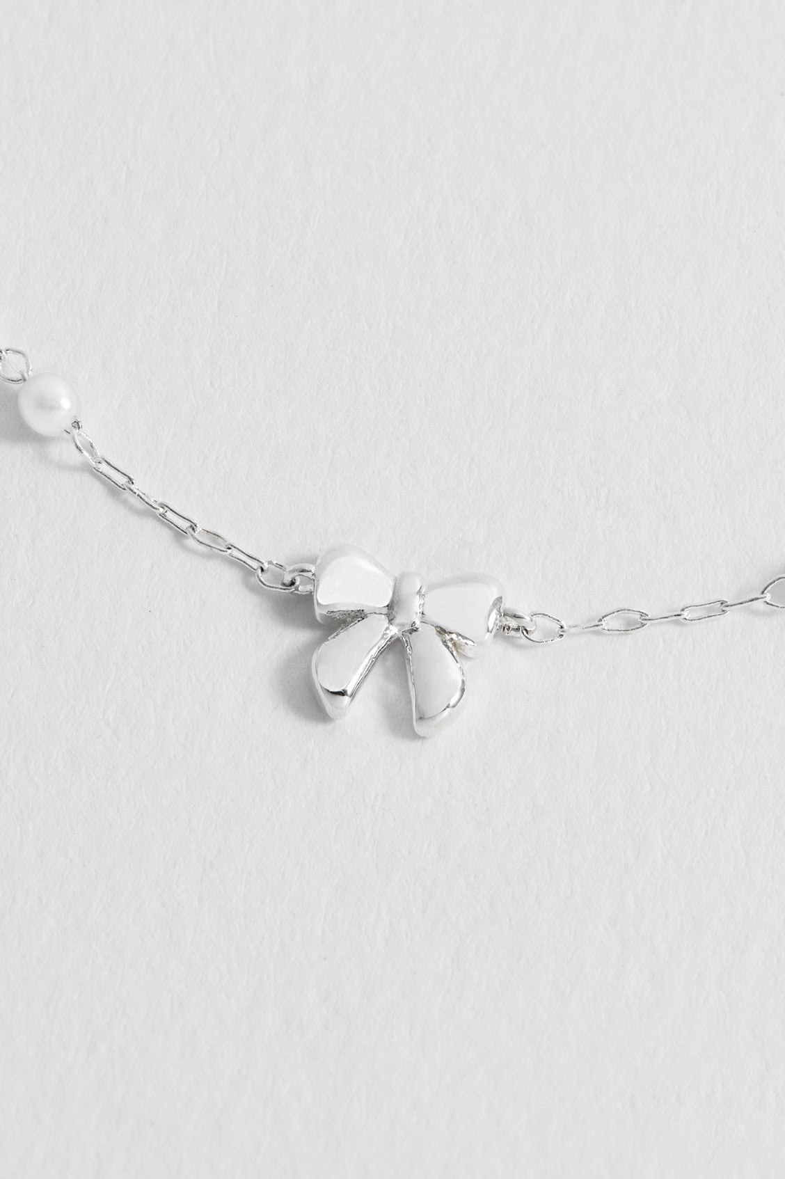 Pearl Bow Beaded Chain Bracelet